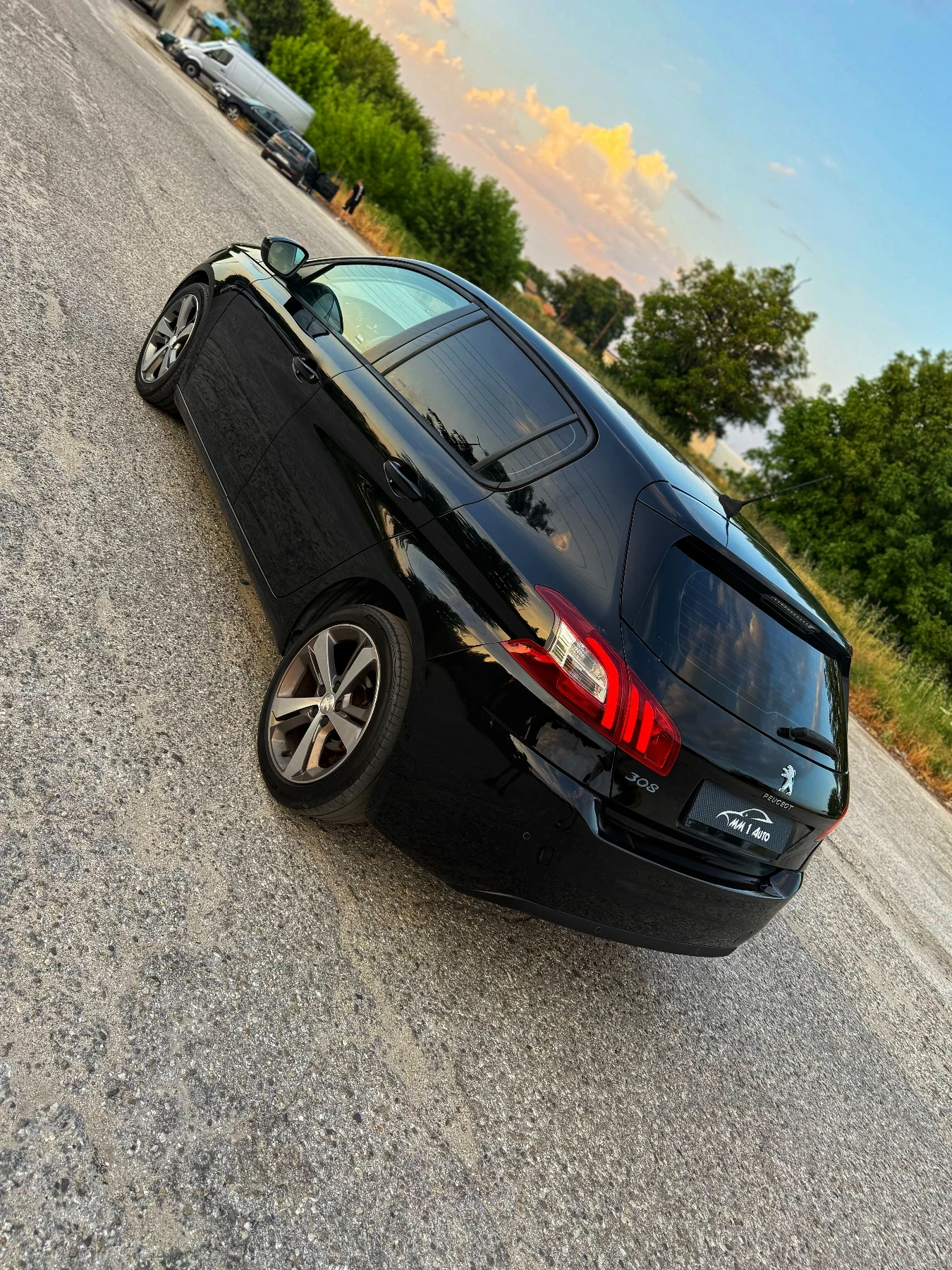 Peugeot 308 1.6 HDI - 92 кс  * НЕРАЗЛИЧИМА ОТ НОВА*  - изображение 7