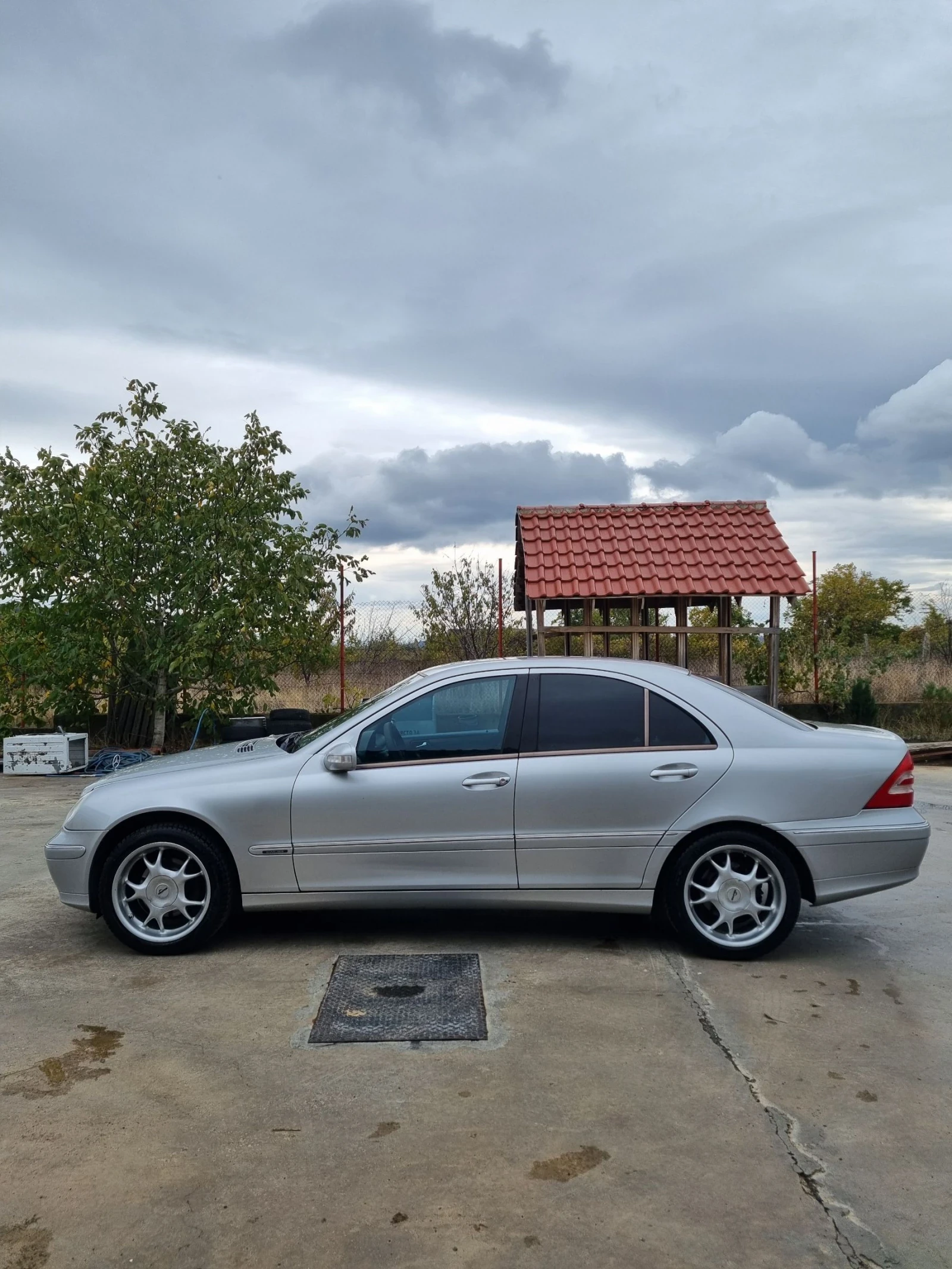 Mercedes-Benz C 180 C180 kompressor Avangard - изображение 4
