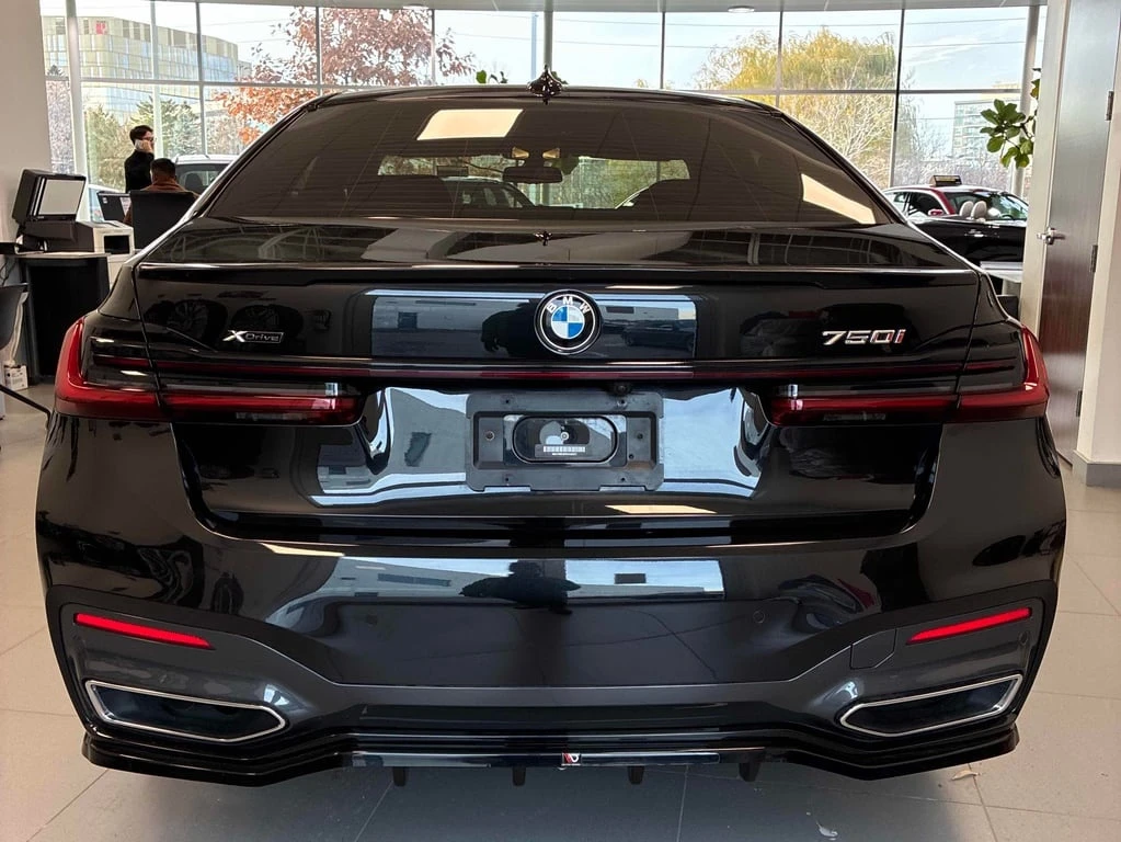 BMW 750 i xDrive 2022 * CARFAX * БЕЗ ПЪРВОНАЧАЛНА ВНОСКА - изображение 5