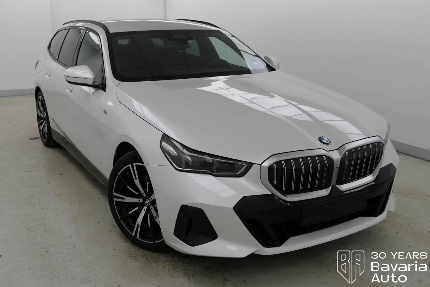 BMW 520 i Touring M Sport Paket Steptronic | Mobile.bg   4