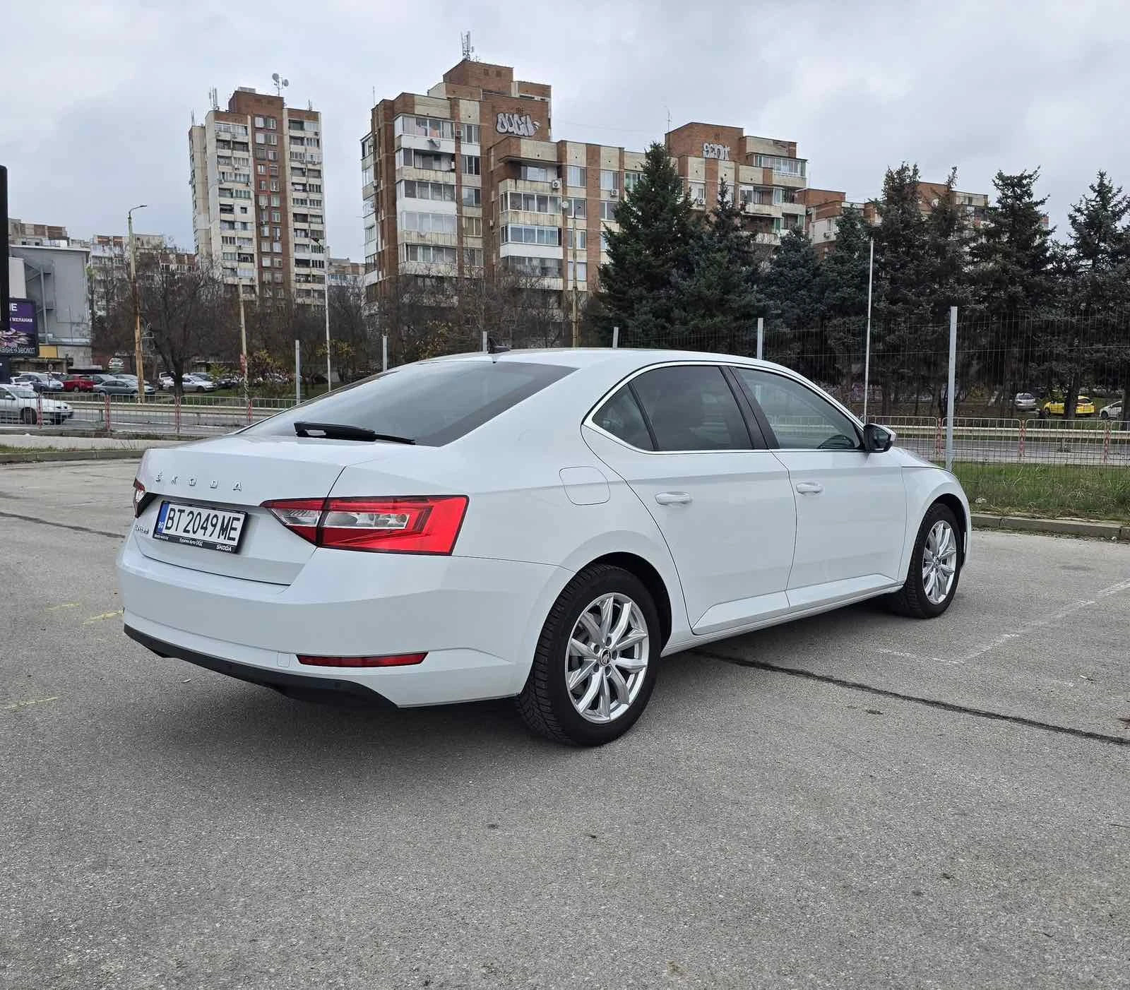 Skoda Superb 2.0TDI 150k.c.automatic | Mobile.bg � ����������� 2