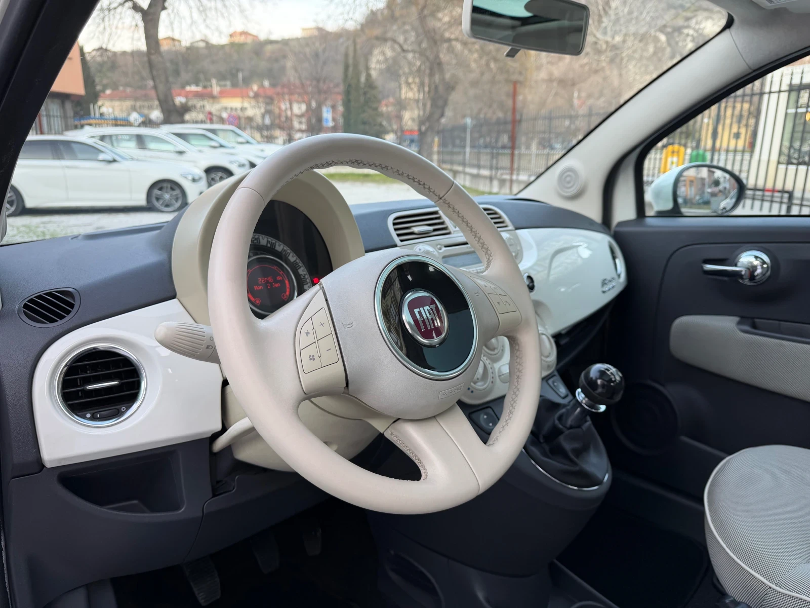 Fiat 500 1.25 БЕНЗИН * ПАНОРАМА, снимка 13 - Автомобили и джипове - 53737966