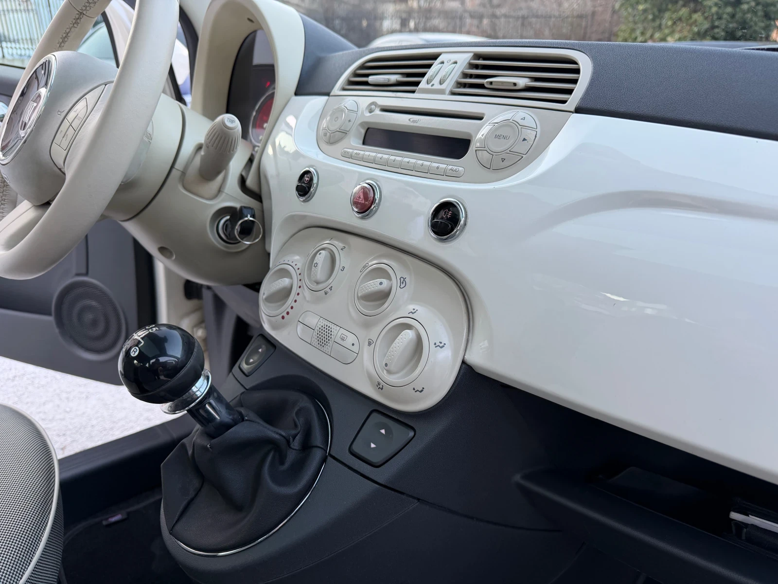 Fiat 500 1.25 БЕНЗИН * ПАНОРАМА, снимка 15 - Автомобили и джипове - 53737966