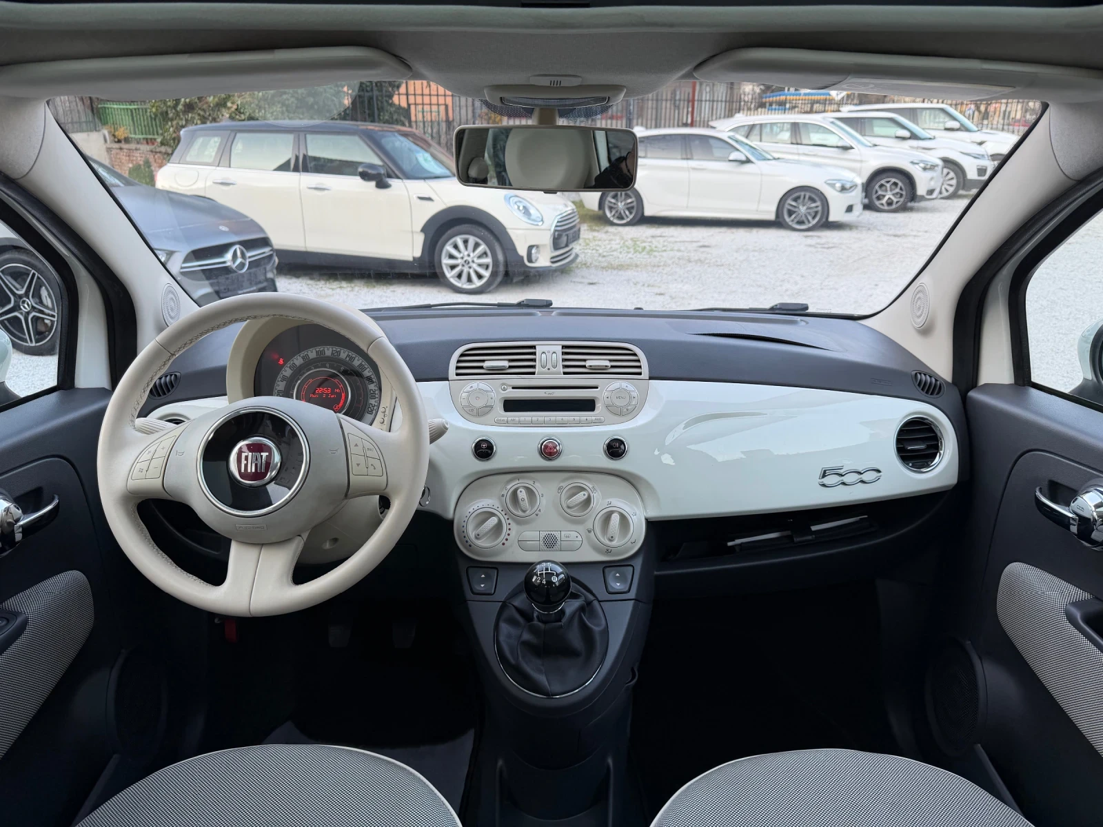 Fiat 500 1.25 БЕНЗИН * ПАНОРАМА, снимка 12 - Автомобили и джипове - 53737966