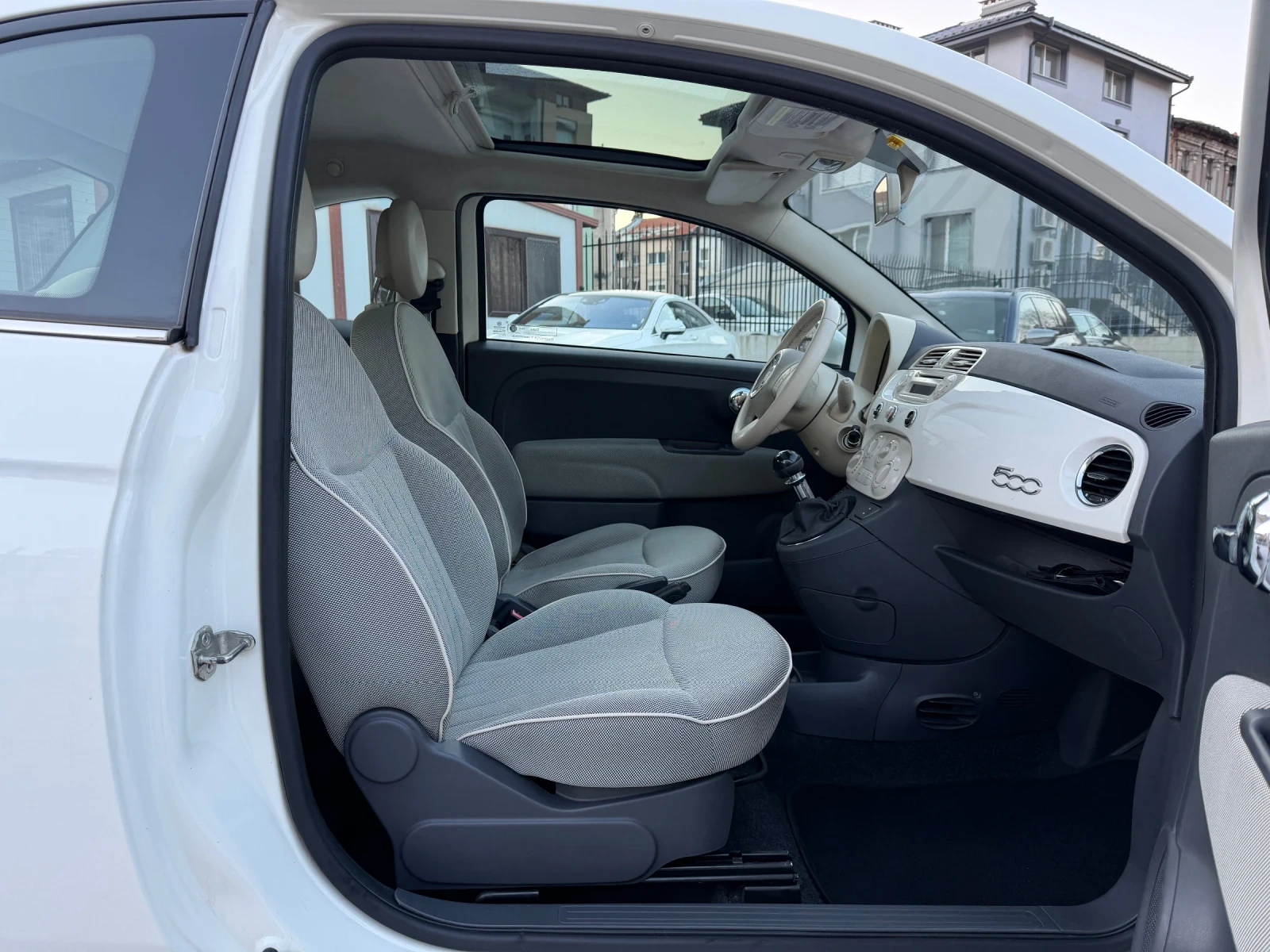 Fiat 500 1.25 БЕНЗИН * ПАНОРАМА, снимка 9 - Автомобили и джипове - 53737966