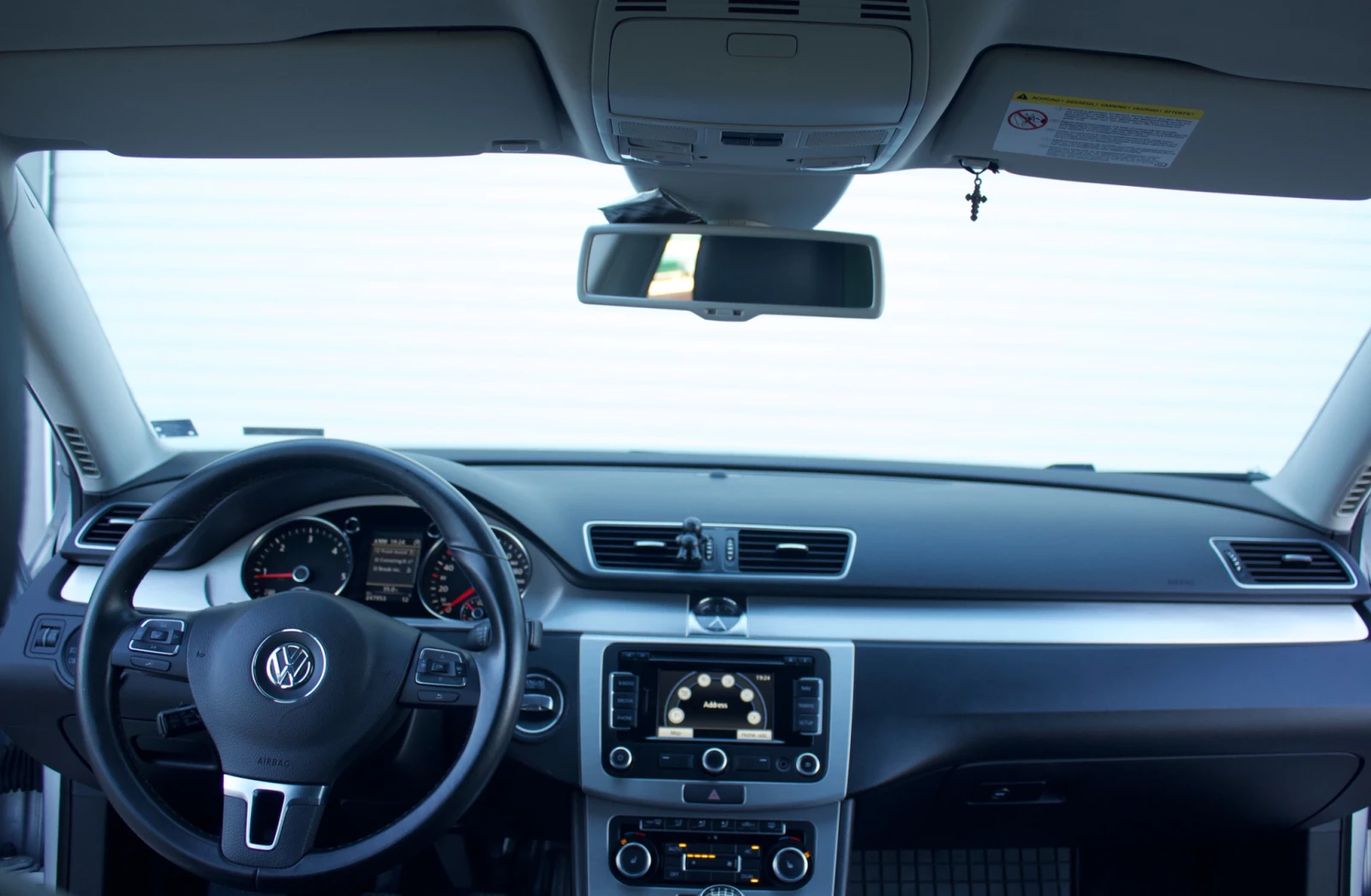 VW Passat BlueMotion, снимка 9 - Автомобили и джипове - 54091300