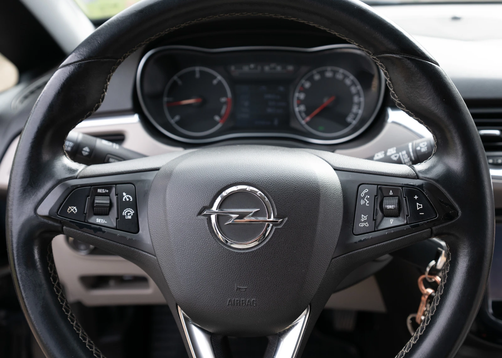 Opel Corsa, снимка 10 - Автомобили и джипове - 54225512