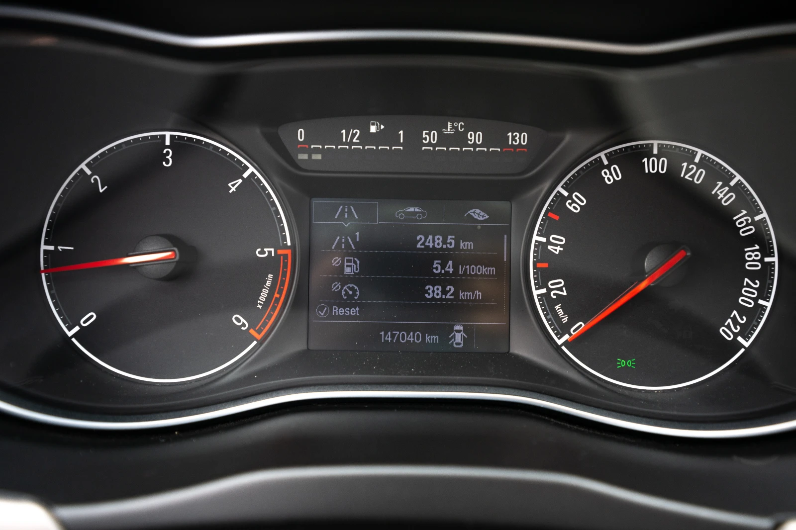 Opel Corsa, снимка 12 - Автомобили и джипове - 54225512