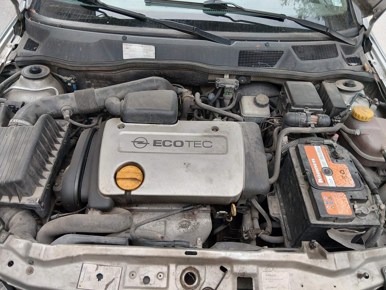 Opel Astra 1.4i, снимка 9 - Автомобили и джипове - 54371257