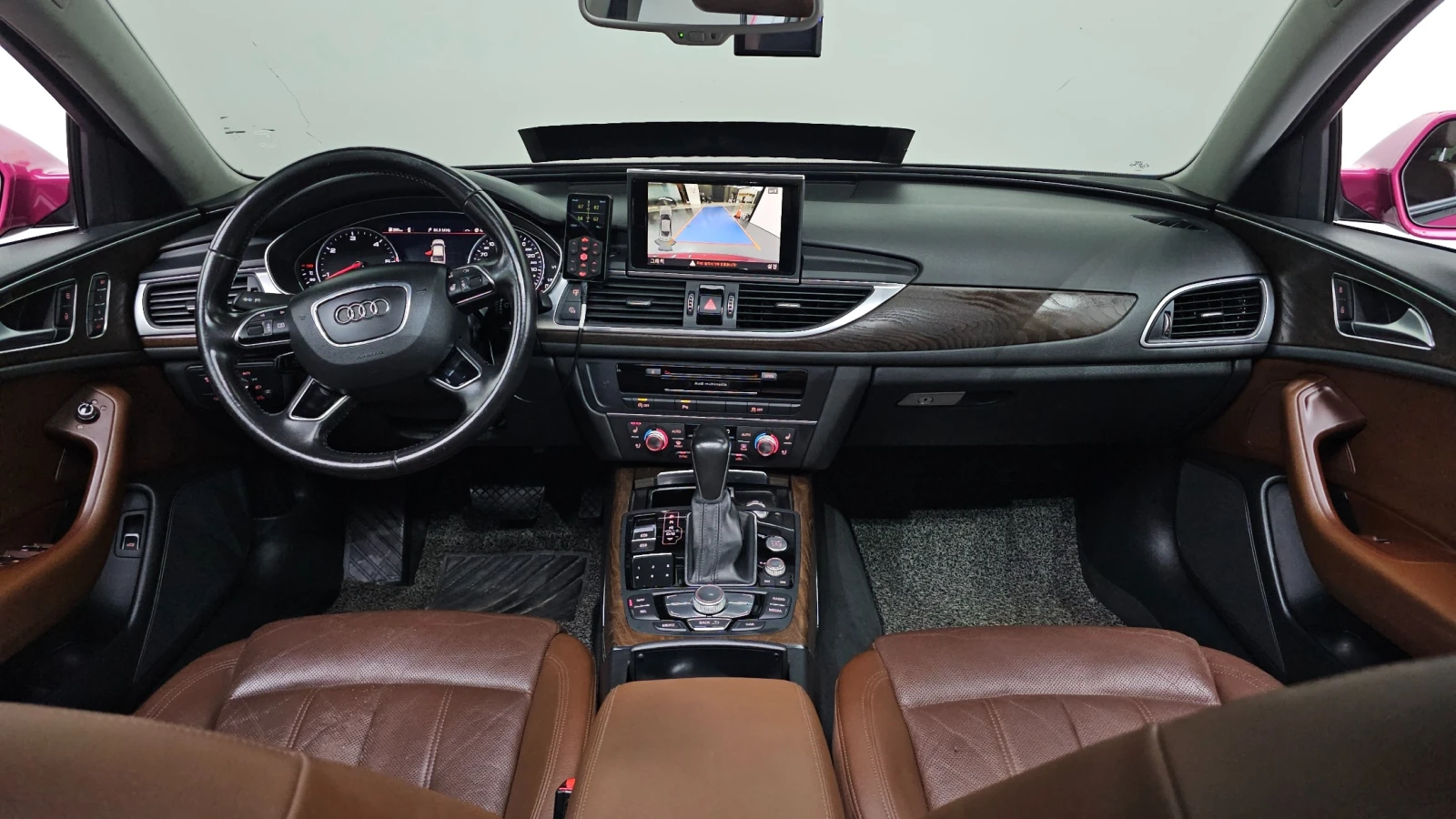 Audi A6 Premium* TDI* Camera* Navi* Tuning* АВТОКРЕДИТ, снимка 9 - Автомобили и джипове - 54584397