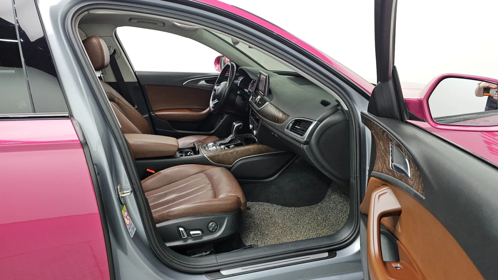 Audi A6 Premium* TDI* Camera* Navi* Tuning* АВТОКРЕДИТ, снимка 13 - Автомобили и джипове - 54584397