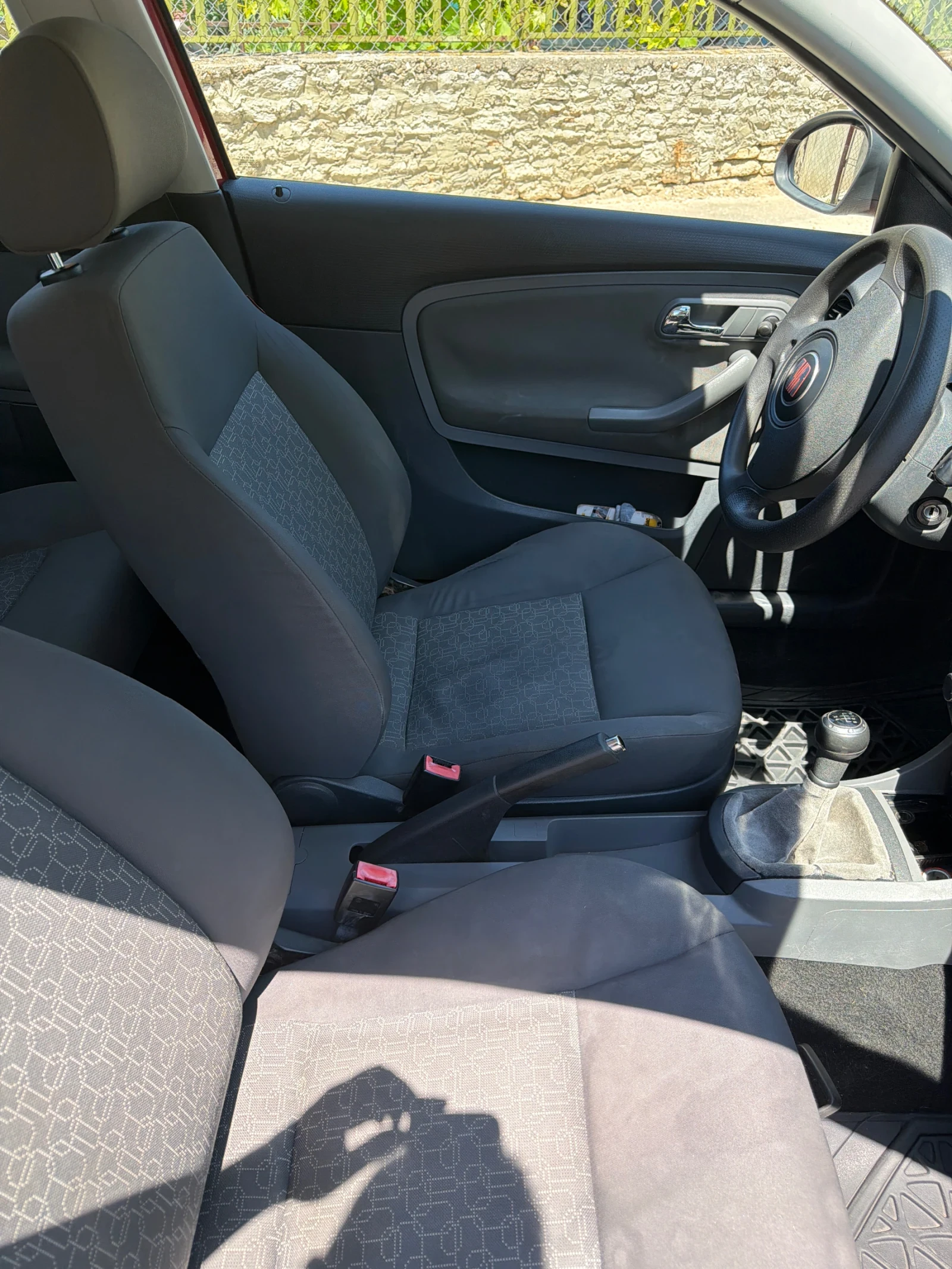 Seat Ibiza, снимка 6 - Автомобили и джипове - 54852788
