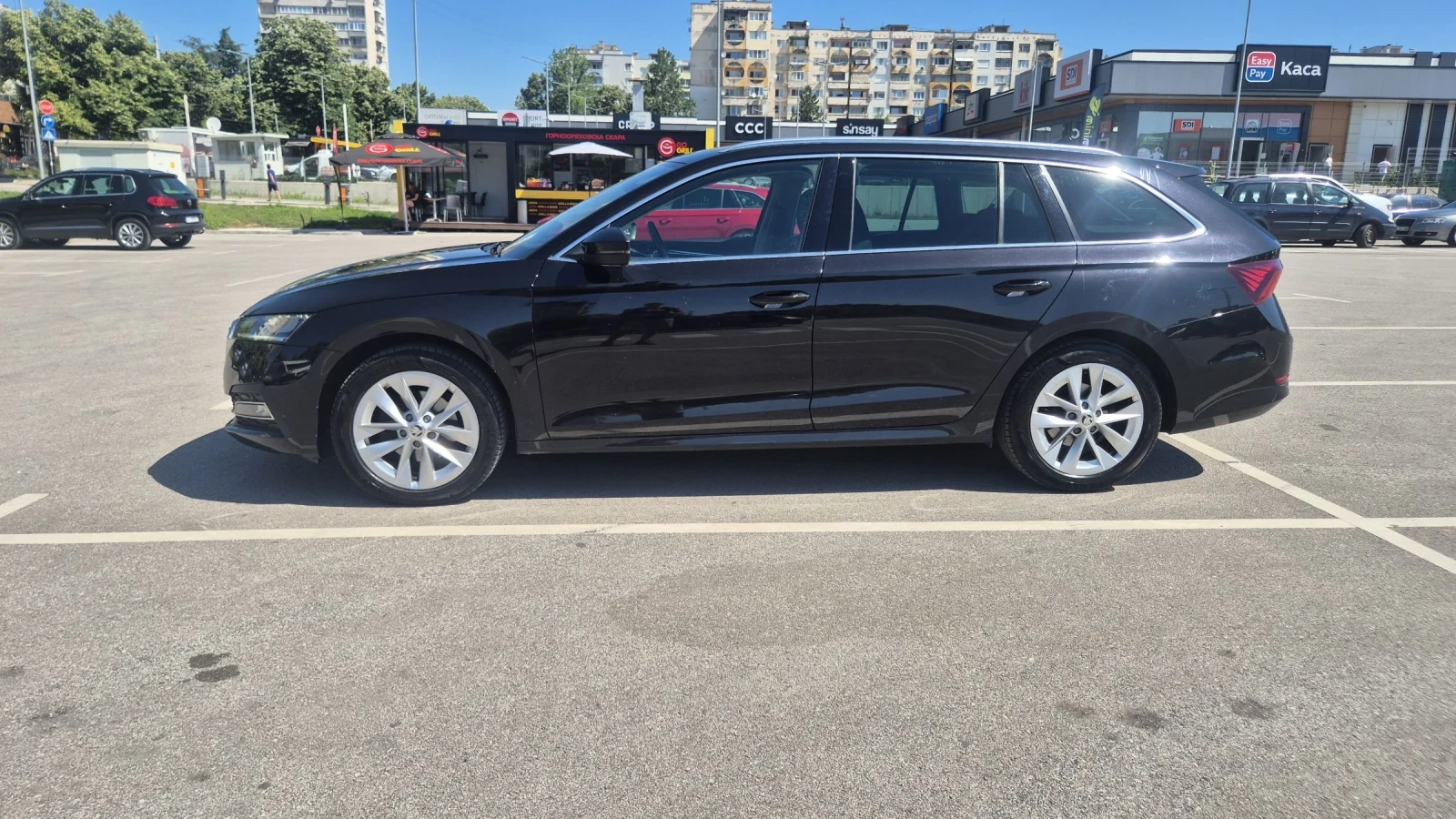 Skoda Octavia Mk 4, снимка 4 - Автомобили и джипове - 54977712