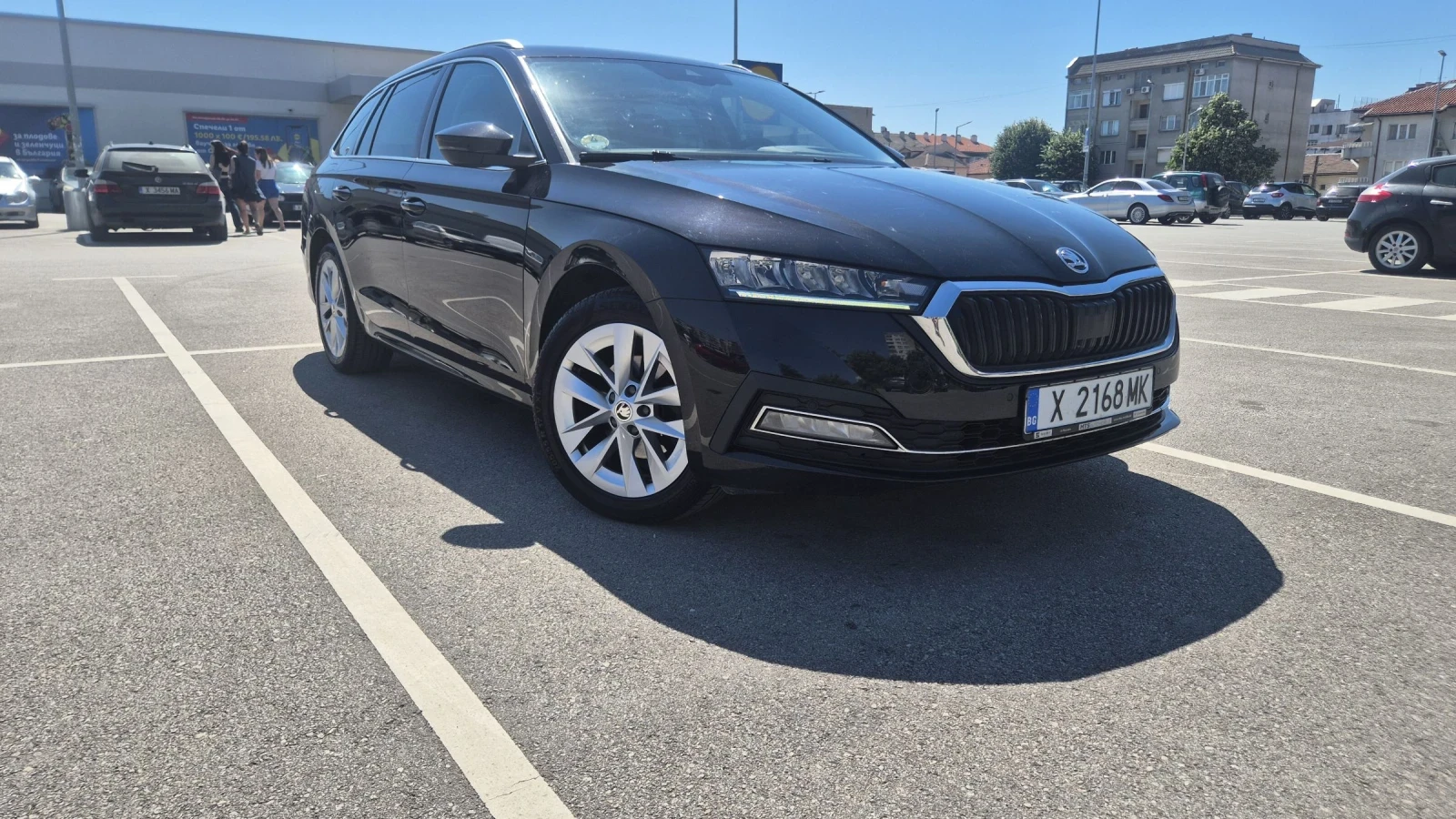 Skoda Octavia Mk 4, снимка 2 - Автомобили и джипове - 54977712
