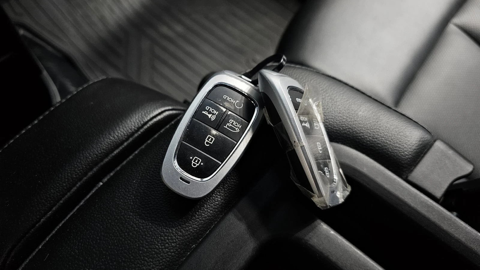 Hyundai Staria Modern* BLIND SPOT* ПОДГРЕВ ВОЛАН* КРАЙНА ЦЕНА, снимка 15 - Автомобили и джипове - 55367072