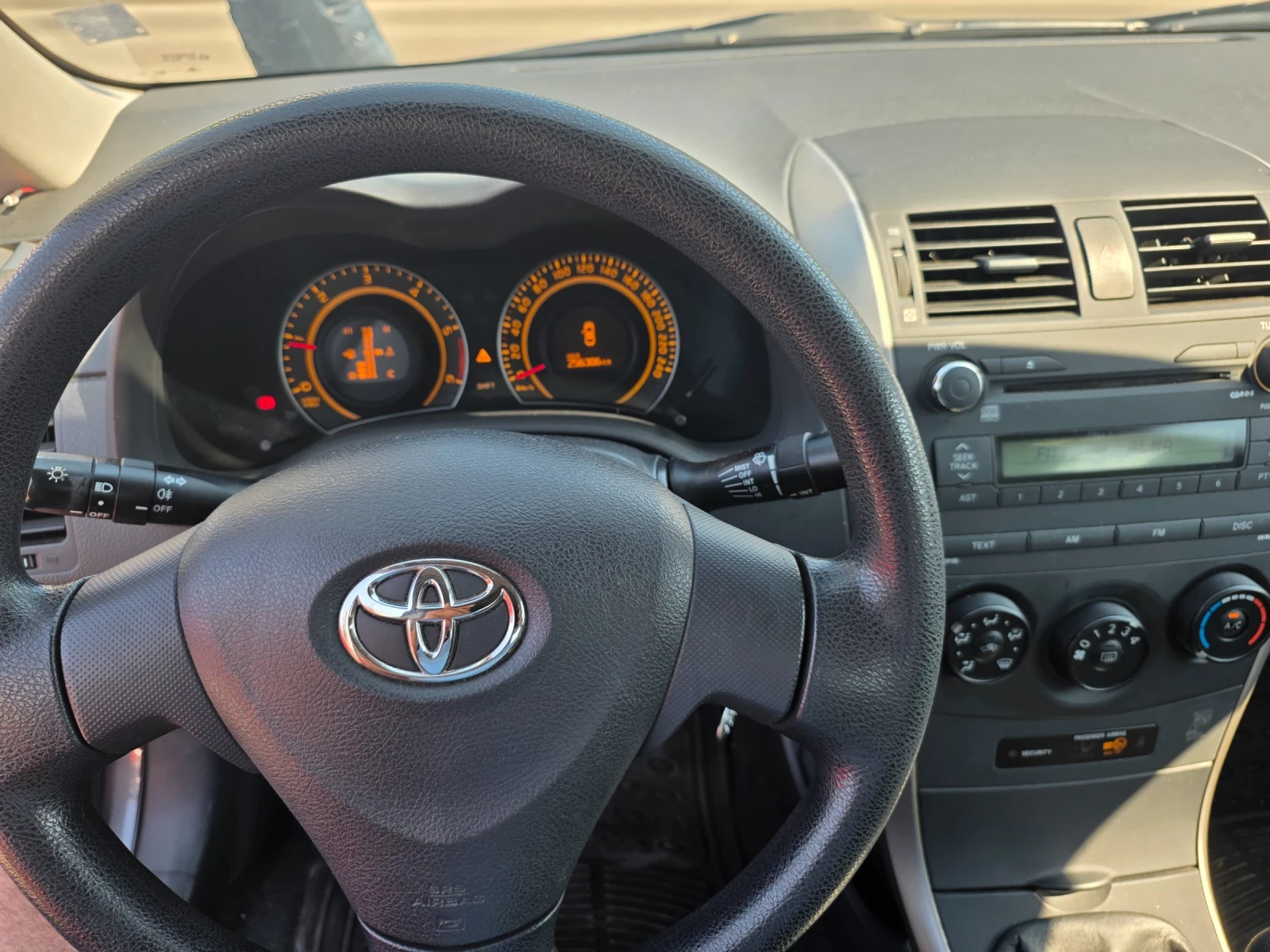 Toyota Corolla 1, 4D4D, снимка 11 - Автомобили и джипове - 55593016