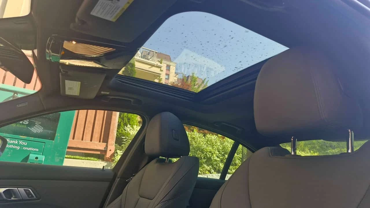BMW 330 * 330i xDrive * CARFAX * ����������� *  | Mobile.bg � ����������� 10