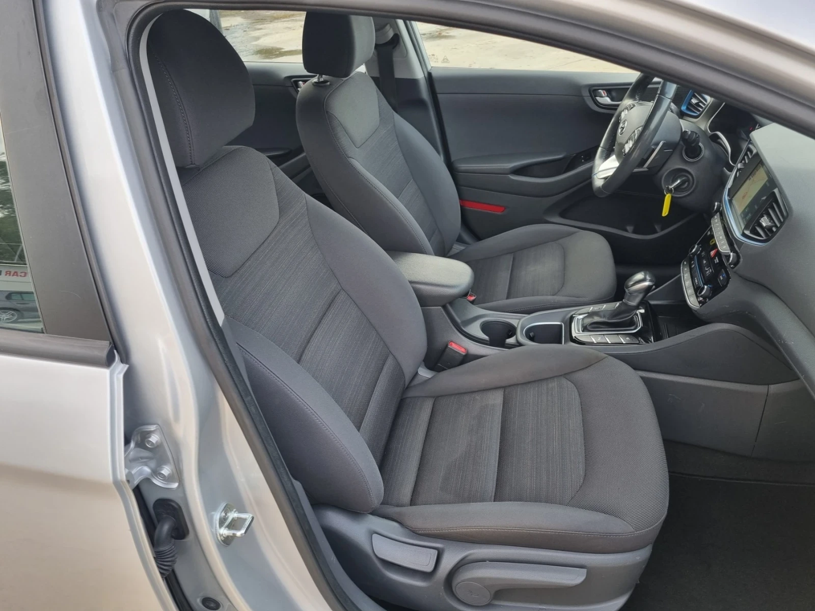 Hyundai Ioniq 1.6GDi Hybrid ��������� | Mobile.bg � ����������� 8