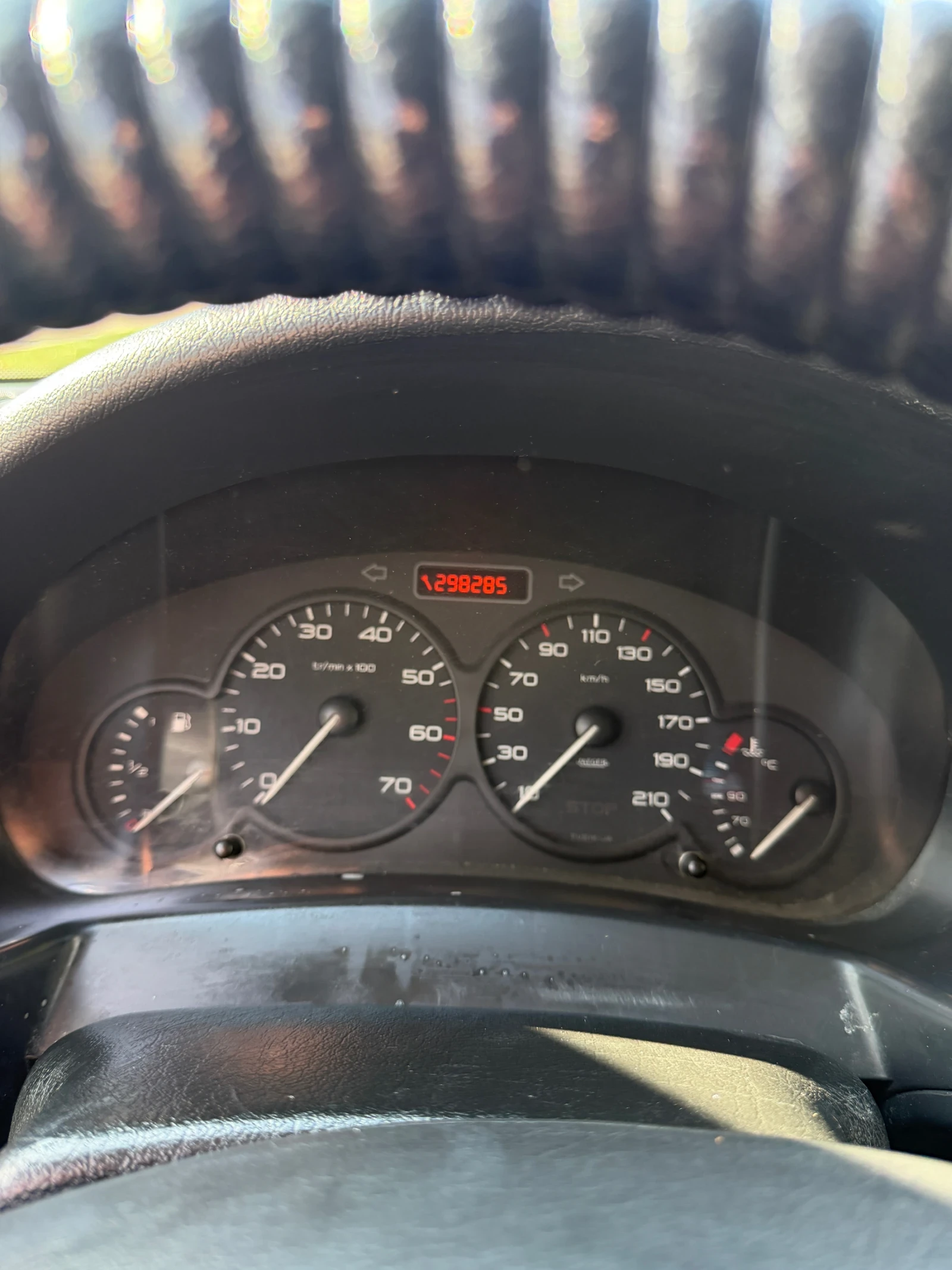 Peugeot Partner Товарен, снимка 12 - Автомобили и джипове - 56647224