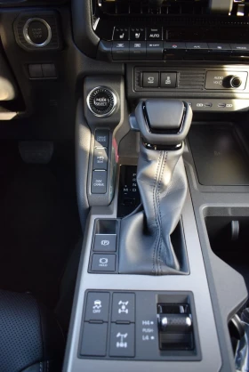Toyota Land cruiser 250/2.8 D-4D/MILD HYBRID/EXECUTIVE/360/, снимка 7