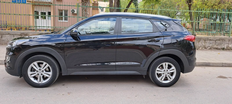 Hyundai Tucson 1.6 CRDI 4X4 H TRAC, снимка 7 - Автомобили и джипове - 49537643