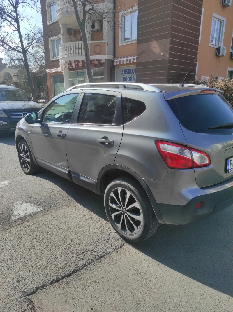 Nissan Qashqai, снимка 1 - Автомобили и джипове - 49549934