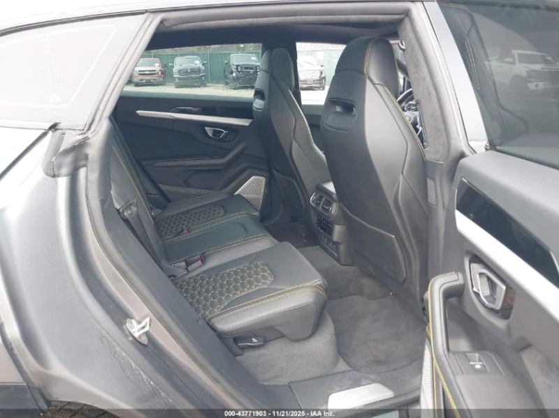 Lamborghini Urus 4.0L V-8 DI, DOHC, VVT, TURBO, 641HP All Wheel, снимка 13 - Автомобили и джипове - 52938673