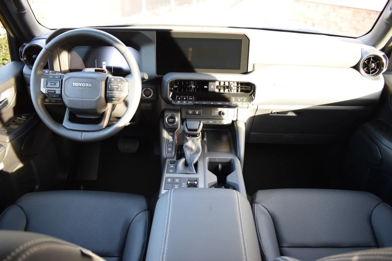 Toyota Land cruiser 250/2.8 D-4D/MILD HYBRID/EXECUTIVE/360/, снимка 8 - Автомобили и джипове - 53558446