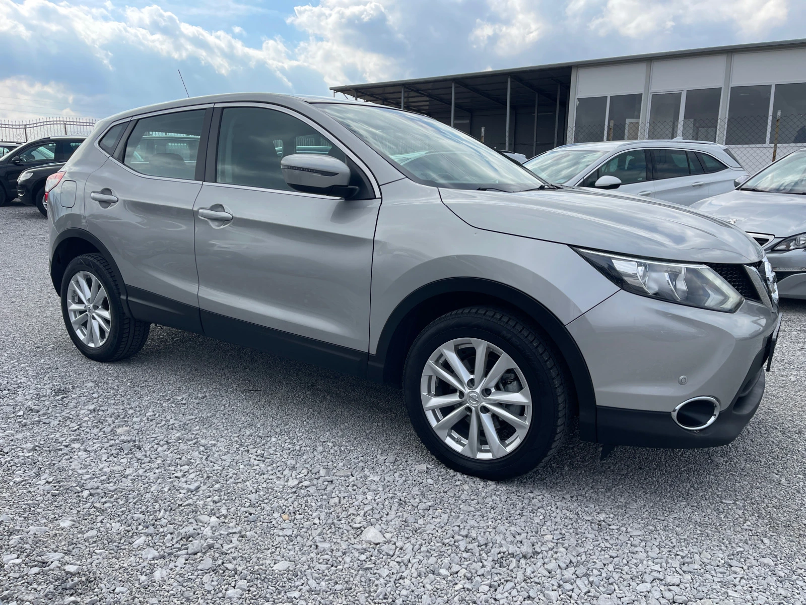 Nissan Qashqai 1.5 dci - изображение 6