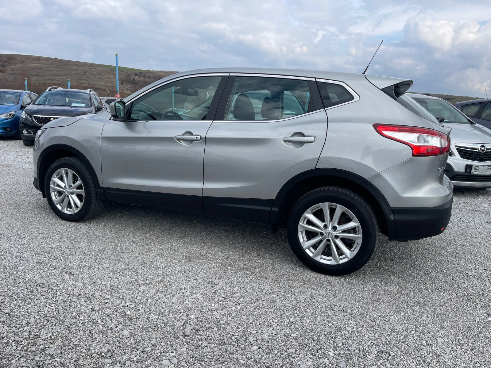 Nissan Qashqai 1.5 dci - изображение 2