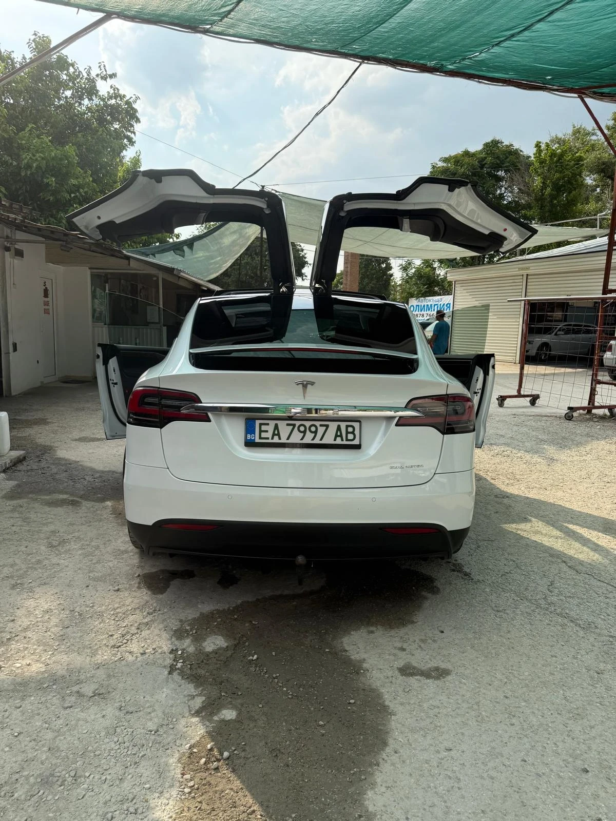 Tesla Model X  - изображение 4