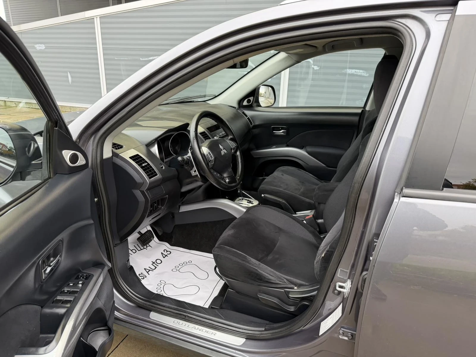 Mitsubishi Outlander 2.4i Automat | Mobile.bg   9