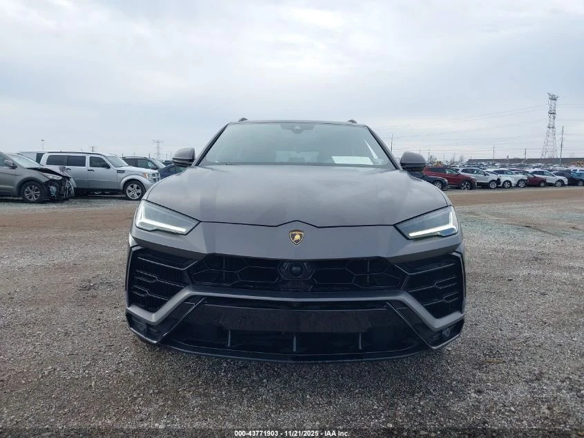 Lamborghini Urus 4.0L V-8 DI, DOHC, VVT, TURBO, 641HP All Wheel - изображение 4