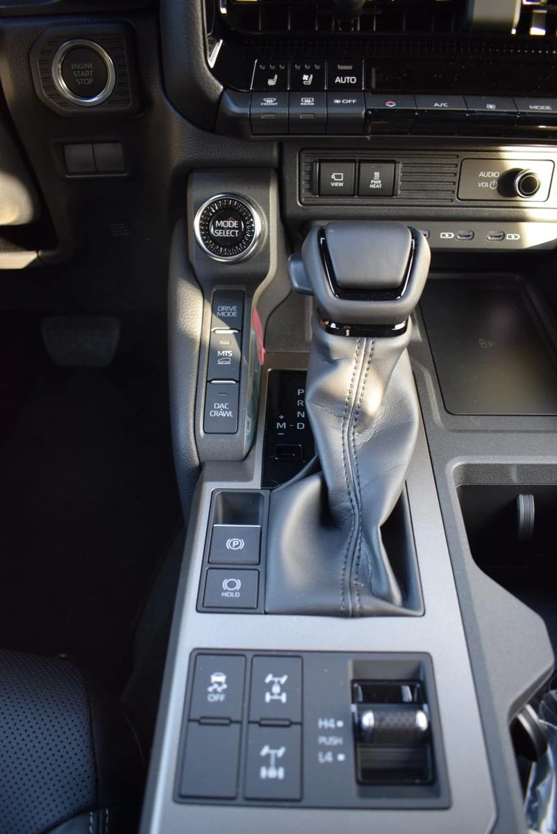 Toyota Land cruiser 250/2.8 D-4D/MILD HYBRID/EXECUTIVE/360/ - изображение 7