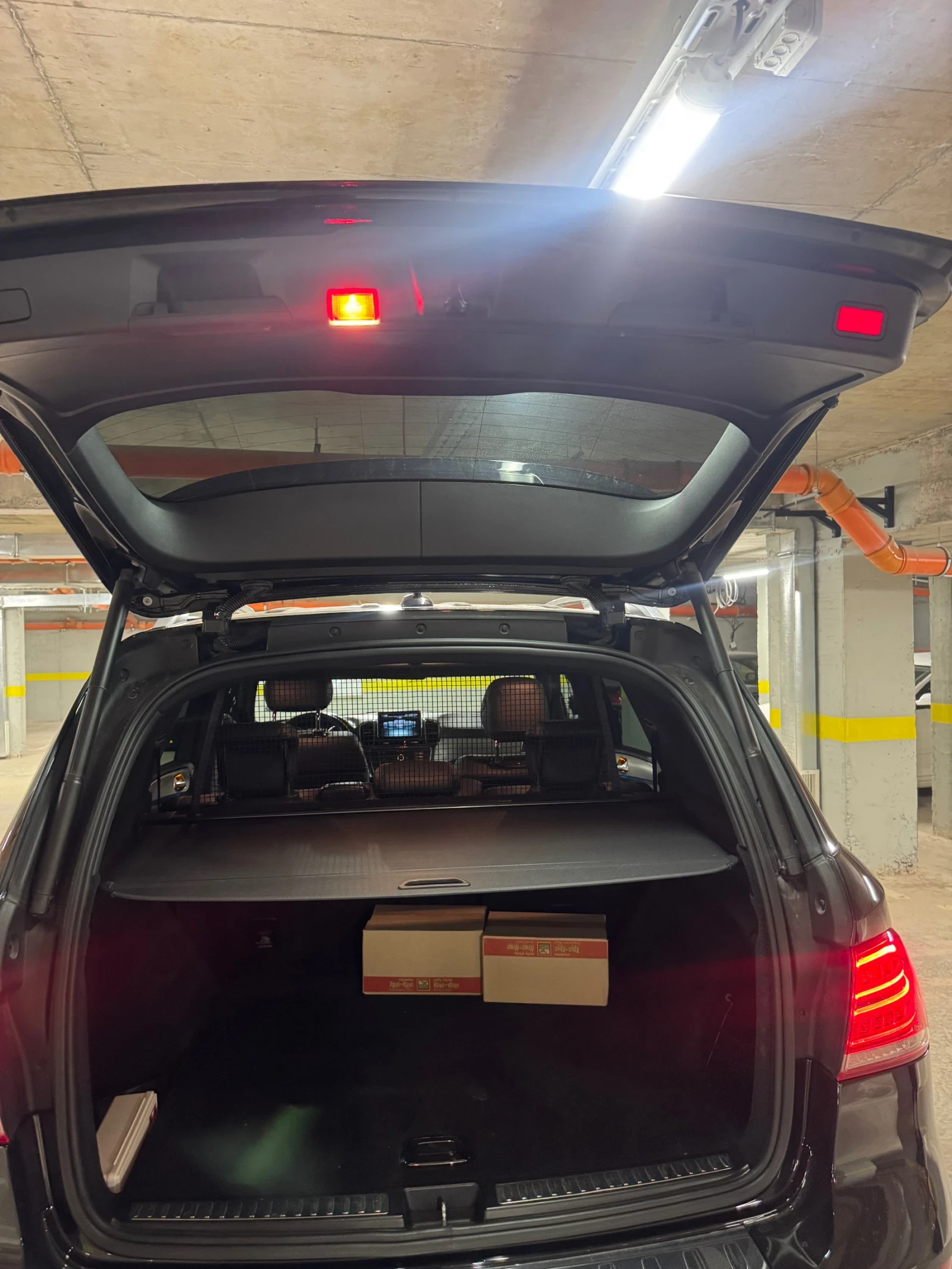 Mercedes-Benz GLE 250 Като нова!, снимка 7 - Автомобили и джипове - 53850790