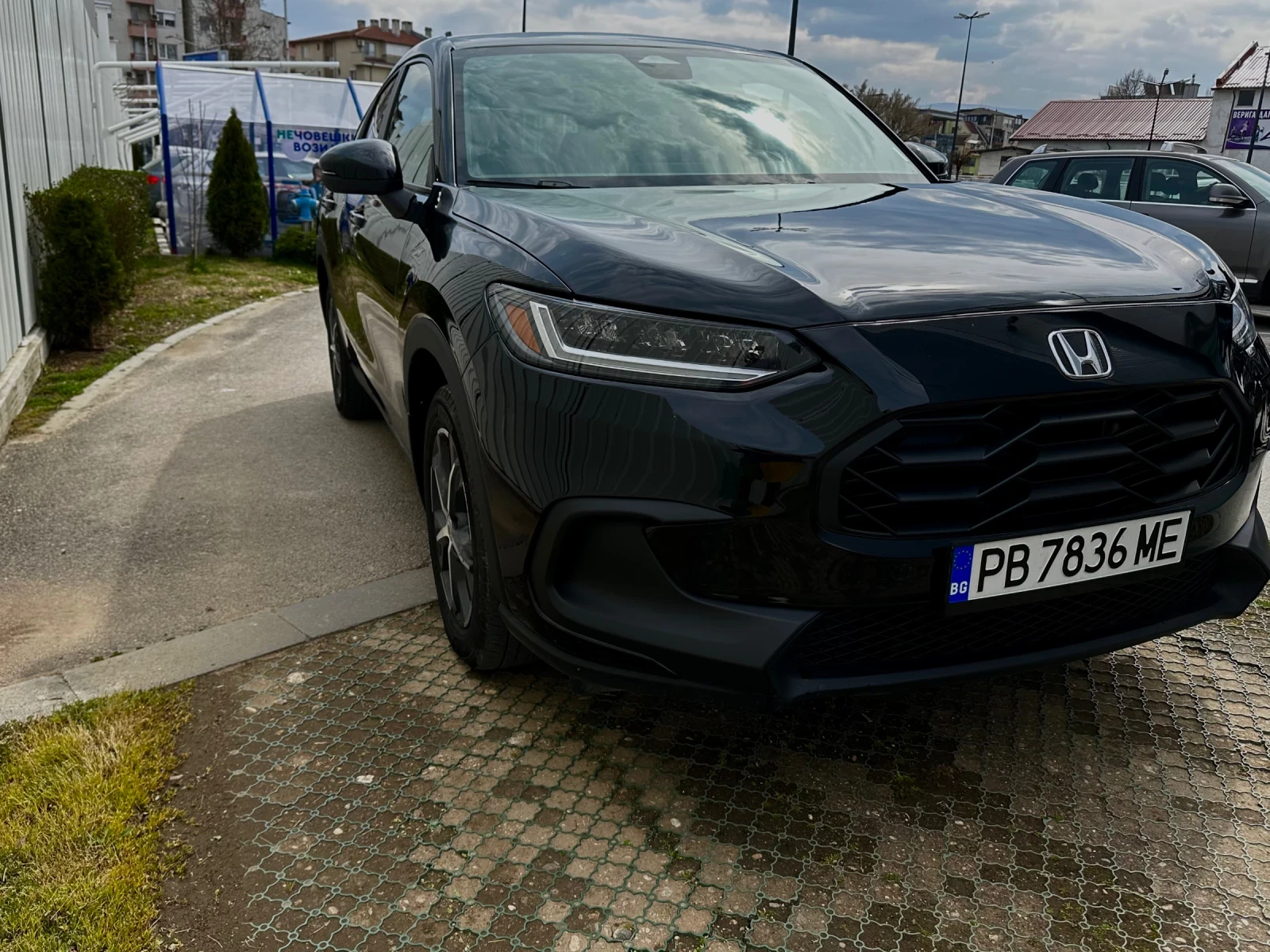 Honda Hr-v Sport 4x4 AWD, снимка 2 - Автомобили и джипове - 53990925