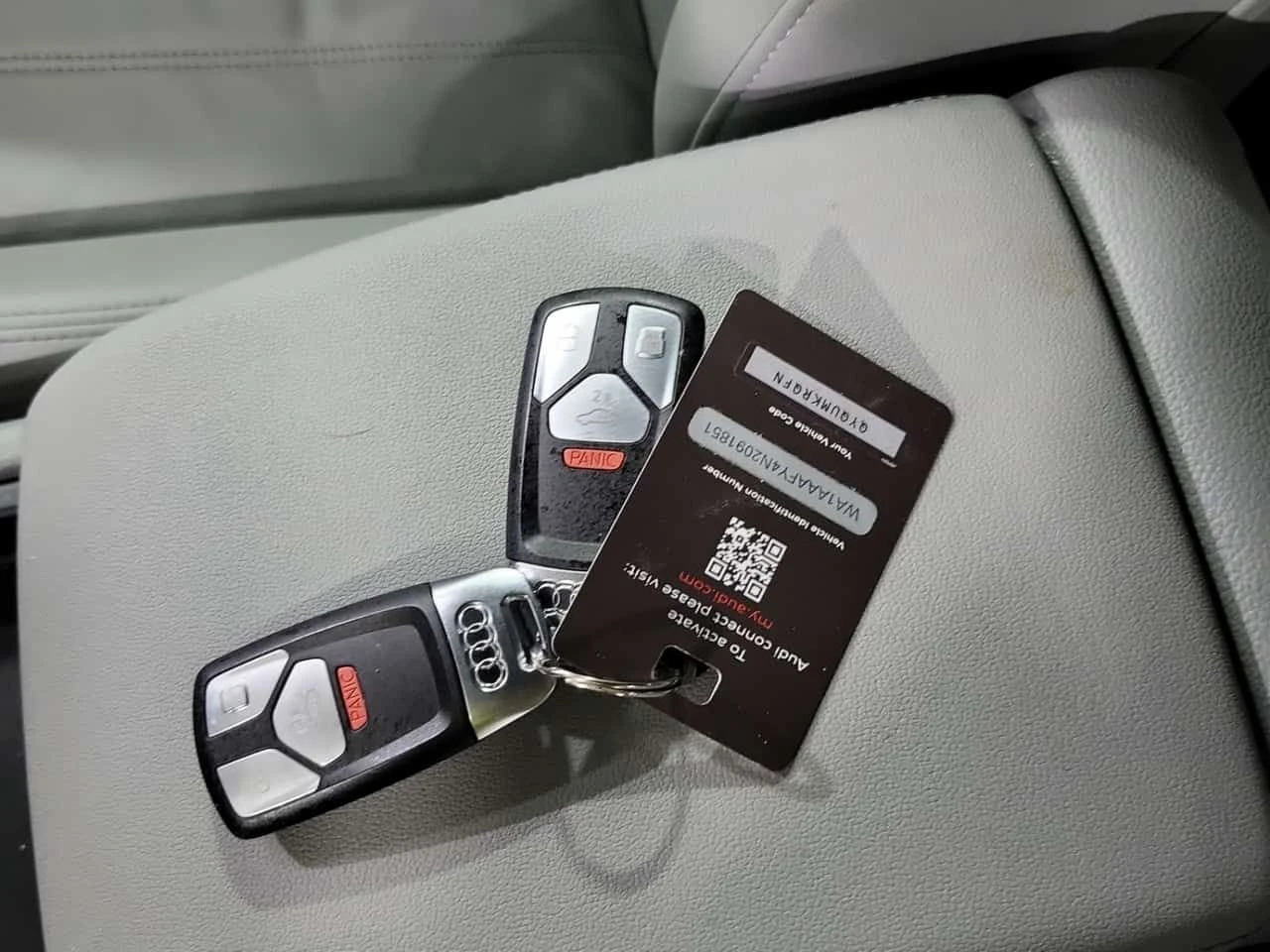 Audi Q5 * CARFAX * АВТОКРЕДИТ БЕЗ ПЪРВОНАЧАЛНА ВНОСКА, снимка 9 - Автомобили и джипове - 54787549