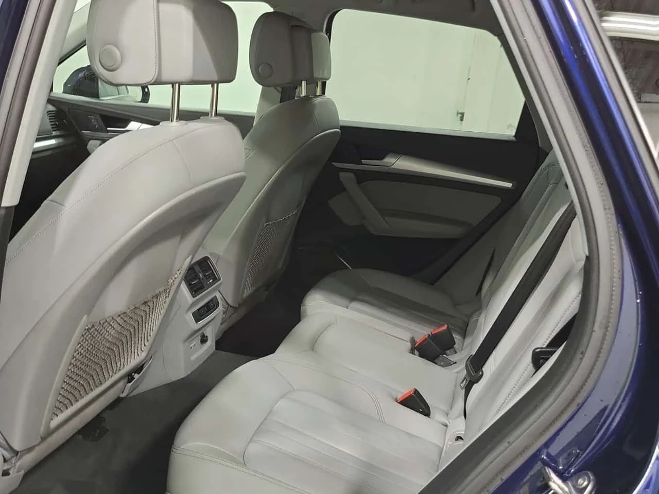 Audi Q5 * CARFAX * АВТОКРЕДИТ БЕЗ ПЪРВОНАЧАЛНА ВНОСКА, снимка 13 - Автомобили и джипове - 54787549