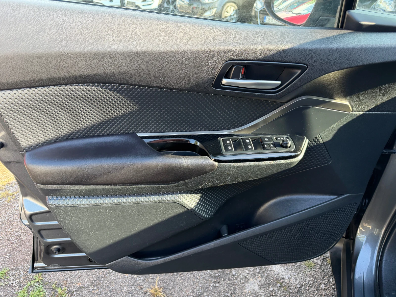 Toyota C-HR 1.3 TURBO / 4x4 | Mobile.bg � ����������� 7