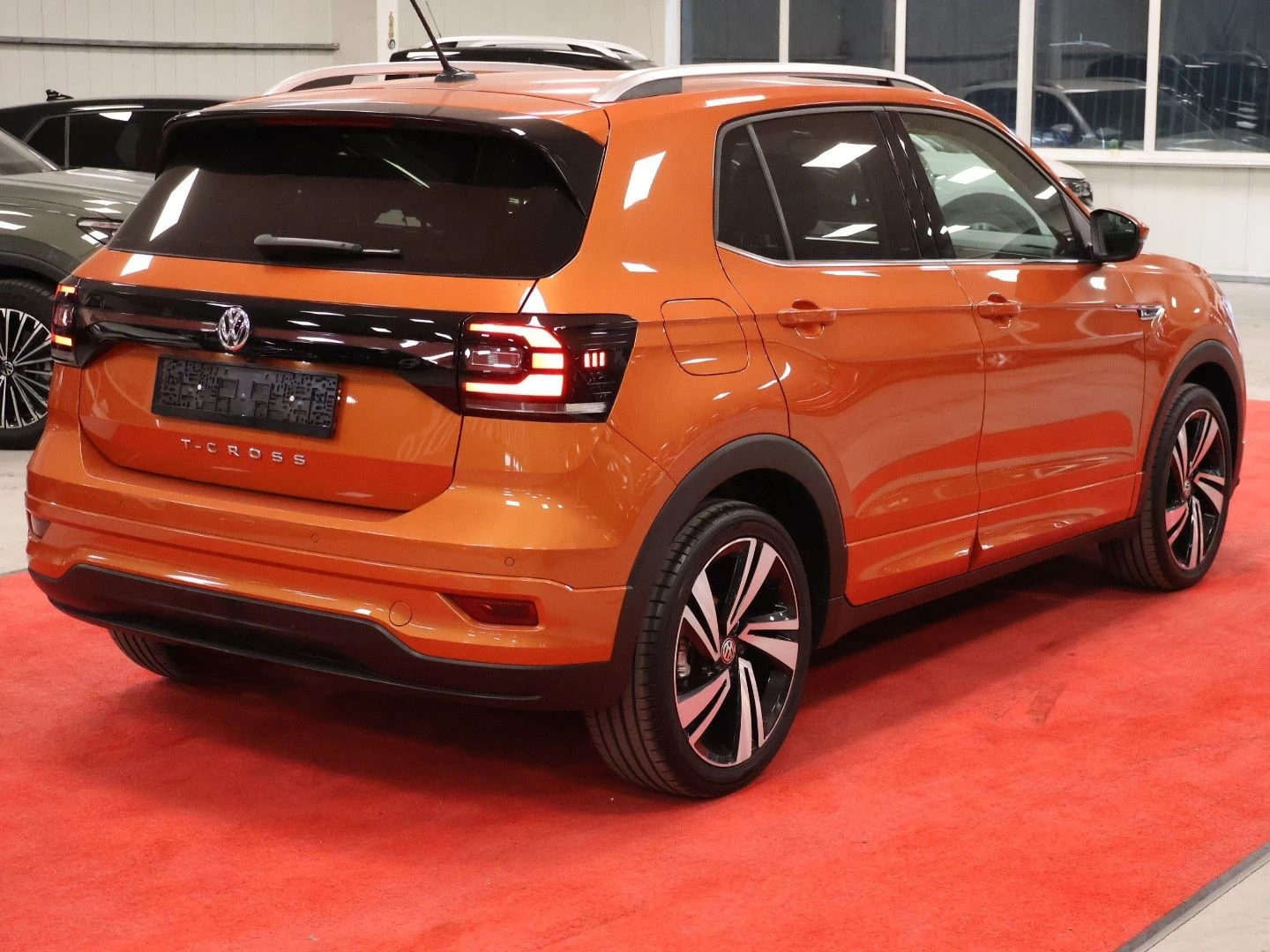 VW T-Cross 1.0 TSI | DSG7 | 70000 км., снимка 6 - Автомобили и джипове - 55431696