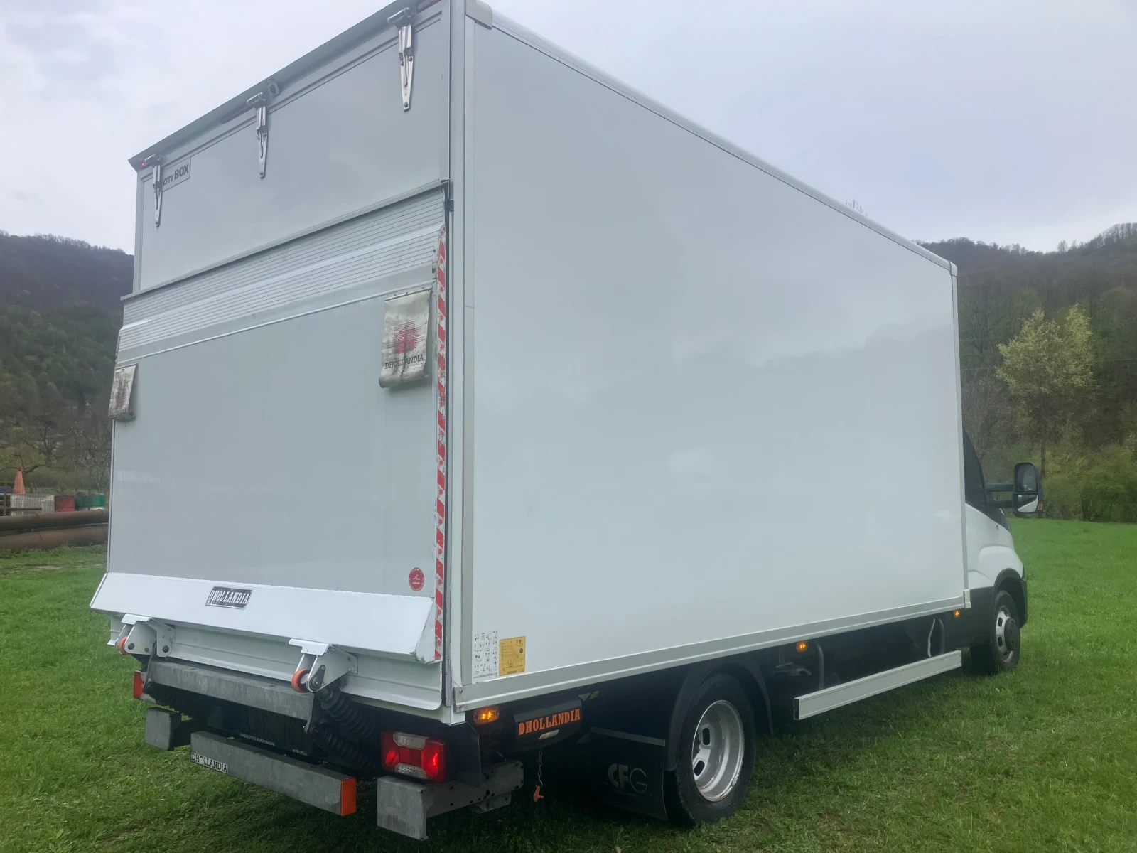 Iveco 35c15 35C15 - 4.45М ДВОЙНА ГУМА БОРД КЛИМАТРОНИК - изображение 7