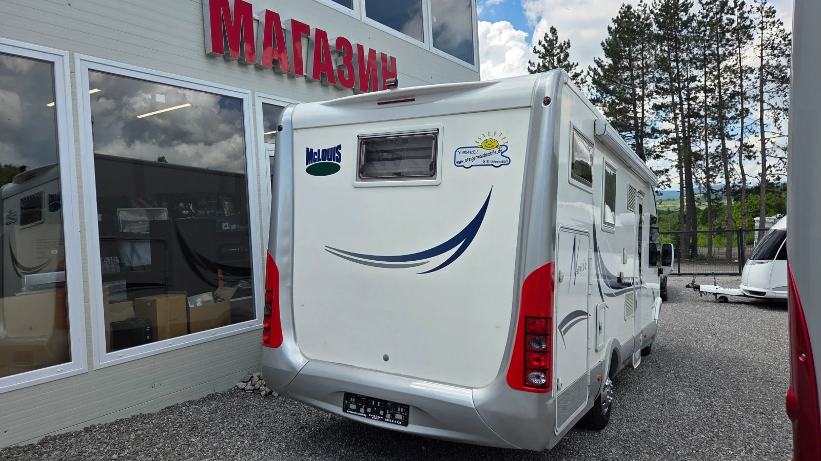 Кемпер McLouis Nevis 875G Integral, снимка 4 - Каравани и кемпери - 54834026