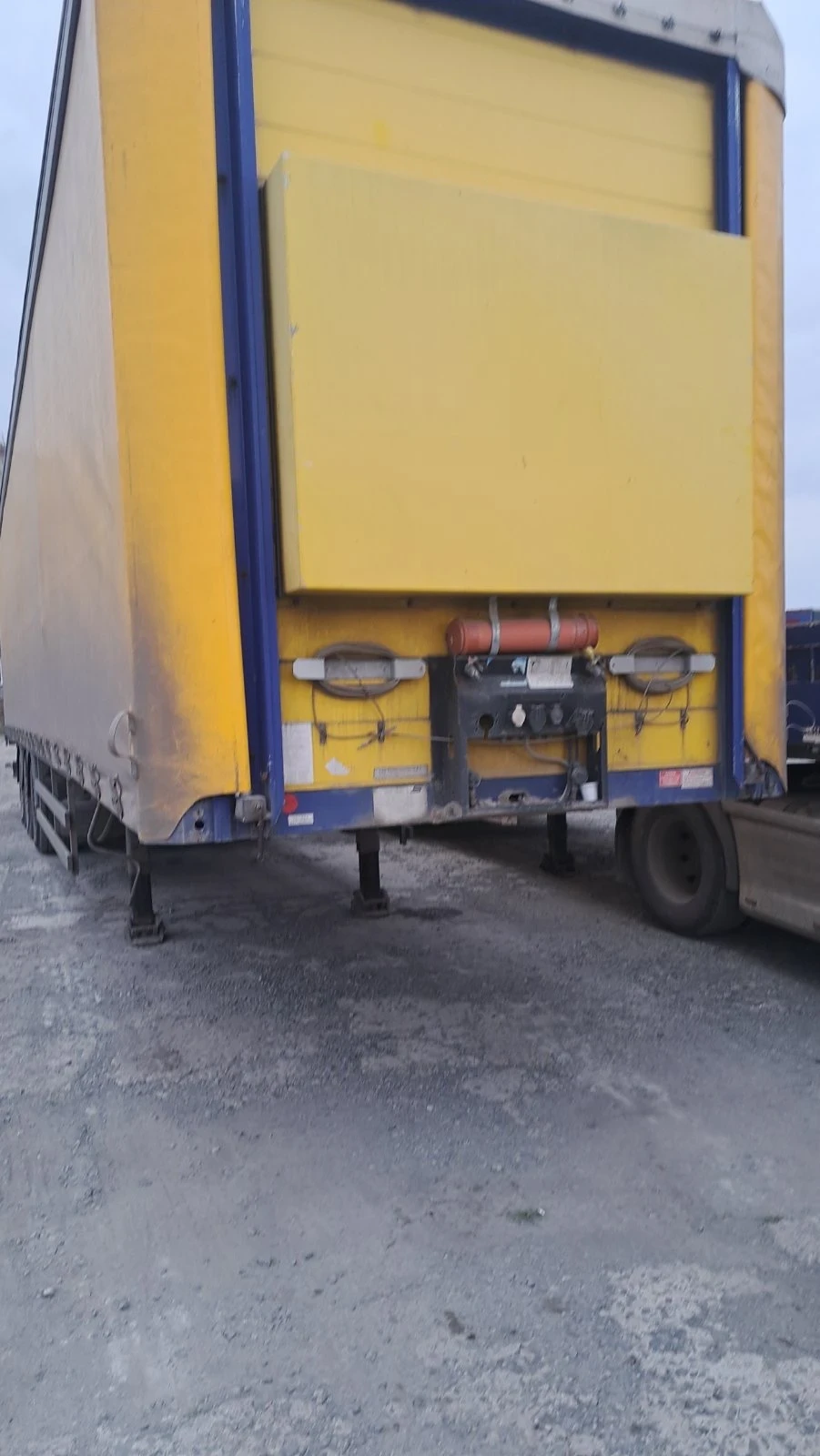 Полуремарке Schwarzmuller, снимка 2 - Ремаркета - 53905190