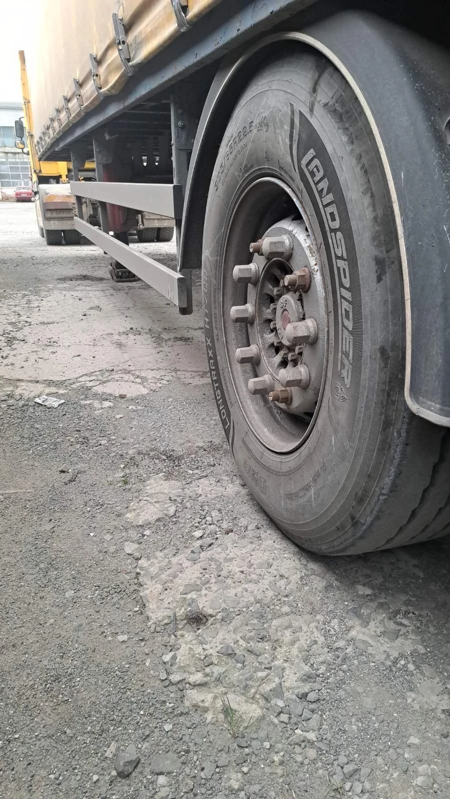 Полуремарке Schwarzmuller, снимка 7 - Ремаркета - 53905190