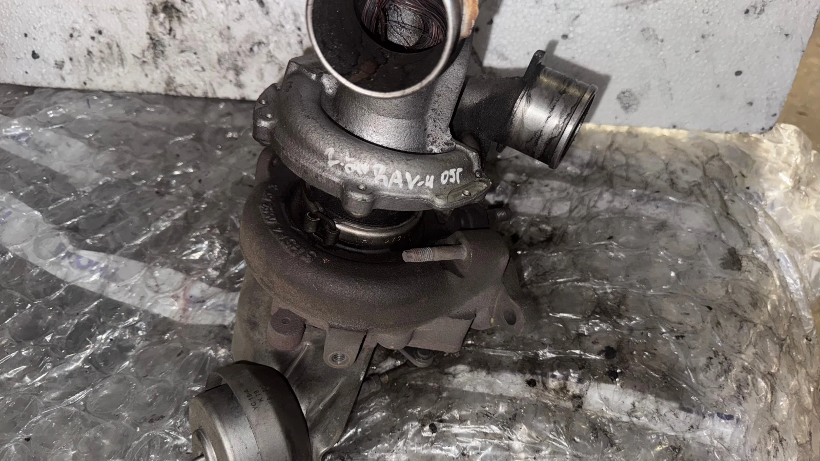 ����� ��������� �� Toyota Rav4 - 051109233E / 17201-26020 | Mobile.bg � ����������� 1