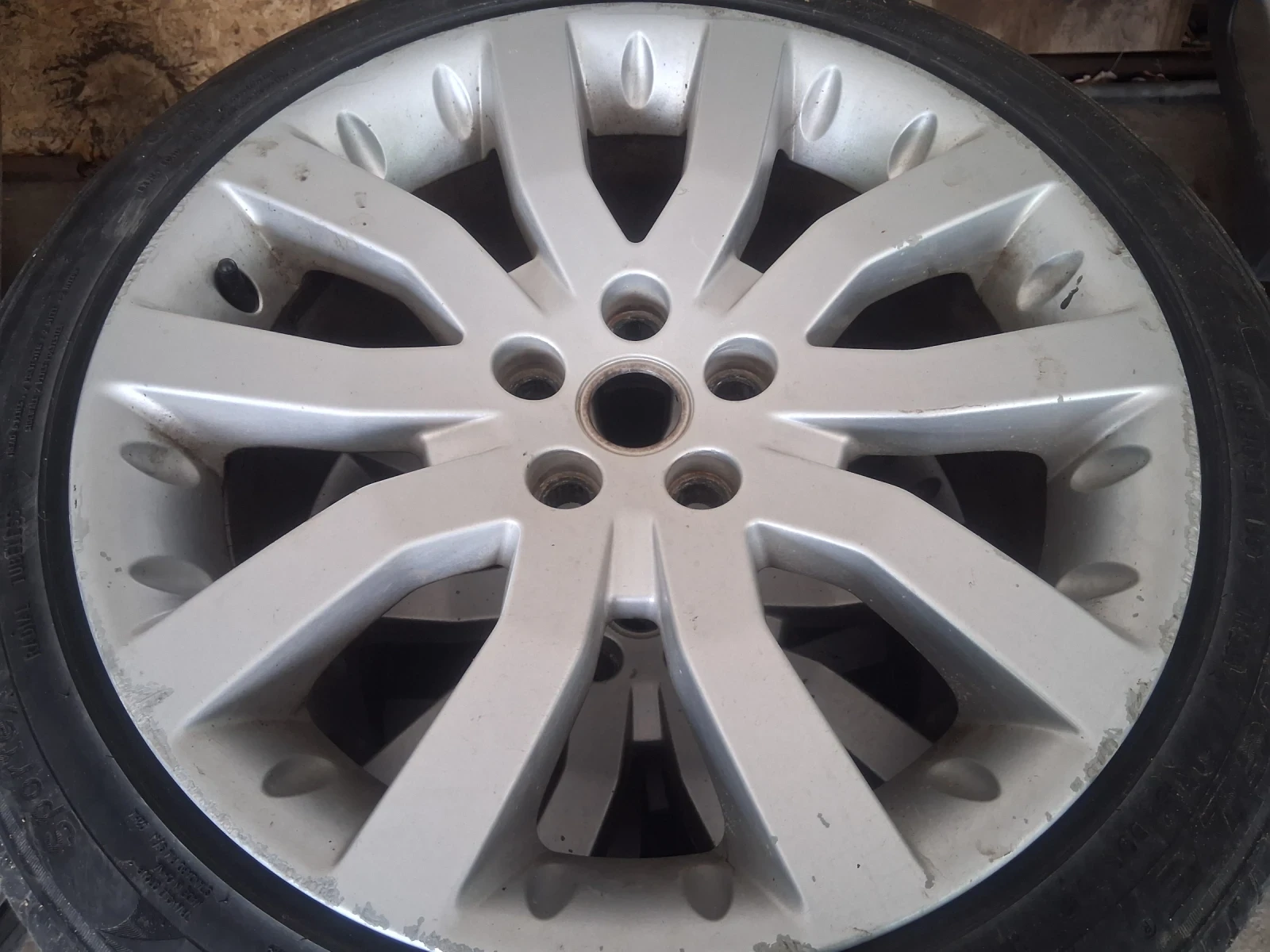 ���� � ������ 275/40R20 �� Land Rover Range Rover Sport | Mobile.bg � ����������� 4