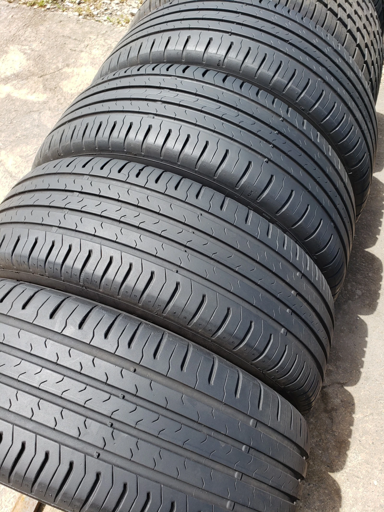 Гуми Летни 215/60R17, снимка 4 - Гуми и джанти - 54581780