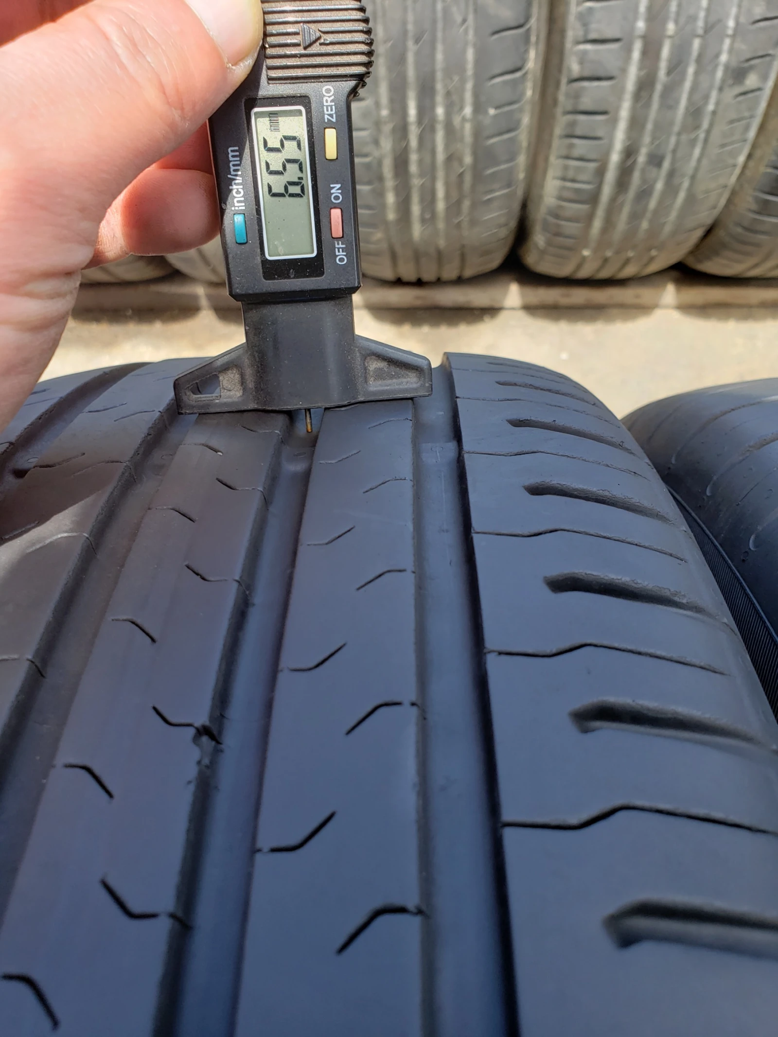 Гуми Летни 215/60R17, снимка 8 - Гуми и джанти - 54581780