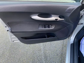 Toyota Auris, снимка 12