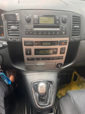 Toyota Corolla verso, снимка 8